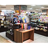 外国人にも大人気 日本一安く文房具を売る店 世界堂新宿本店 Digjapan