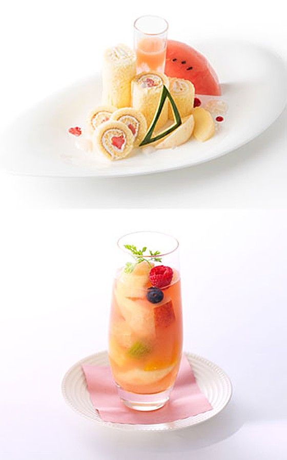 (上)桃とスイカのロールケーキ、(下)桃のポンチ